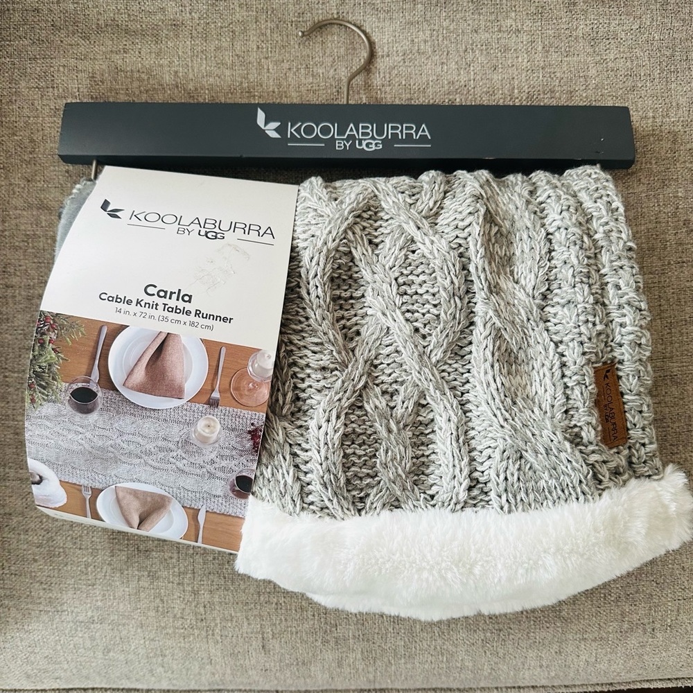 NWT, UGG Koolaburra Carla Cable Knit Table Runner
